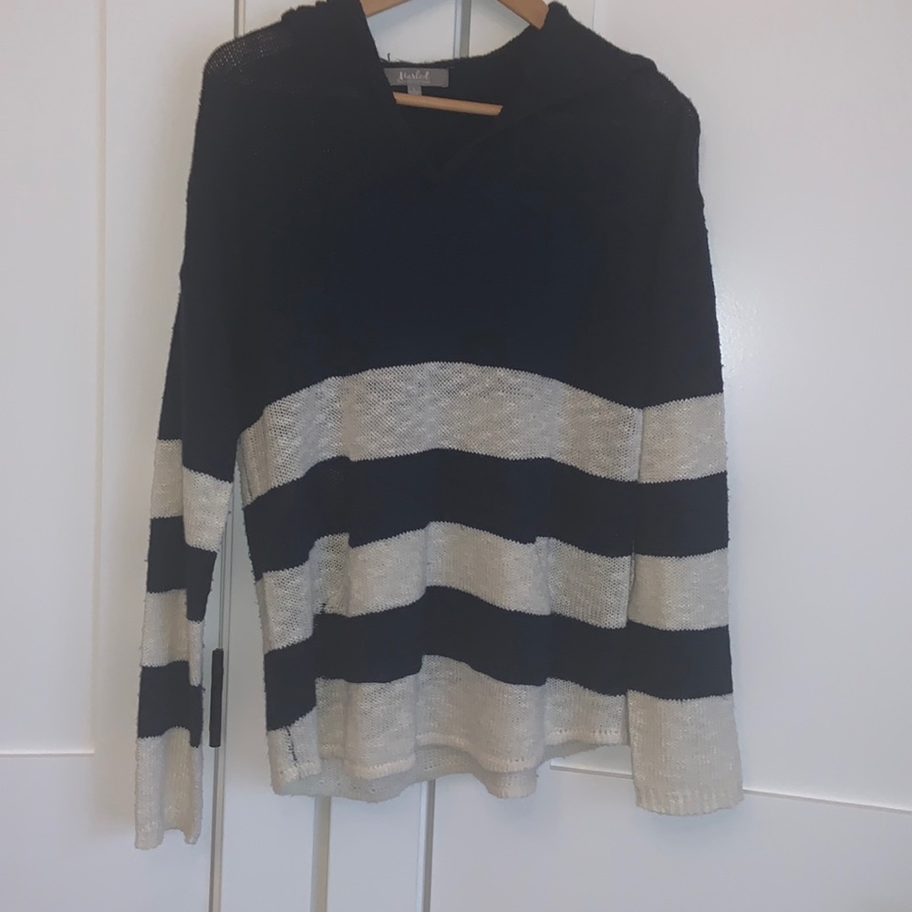 Sweater with hoodie